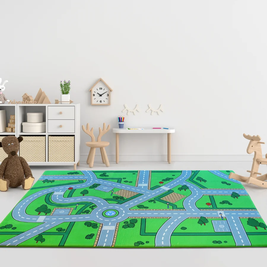 Lille babytaeppe med veje og biler