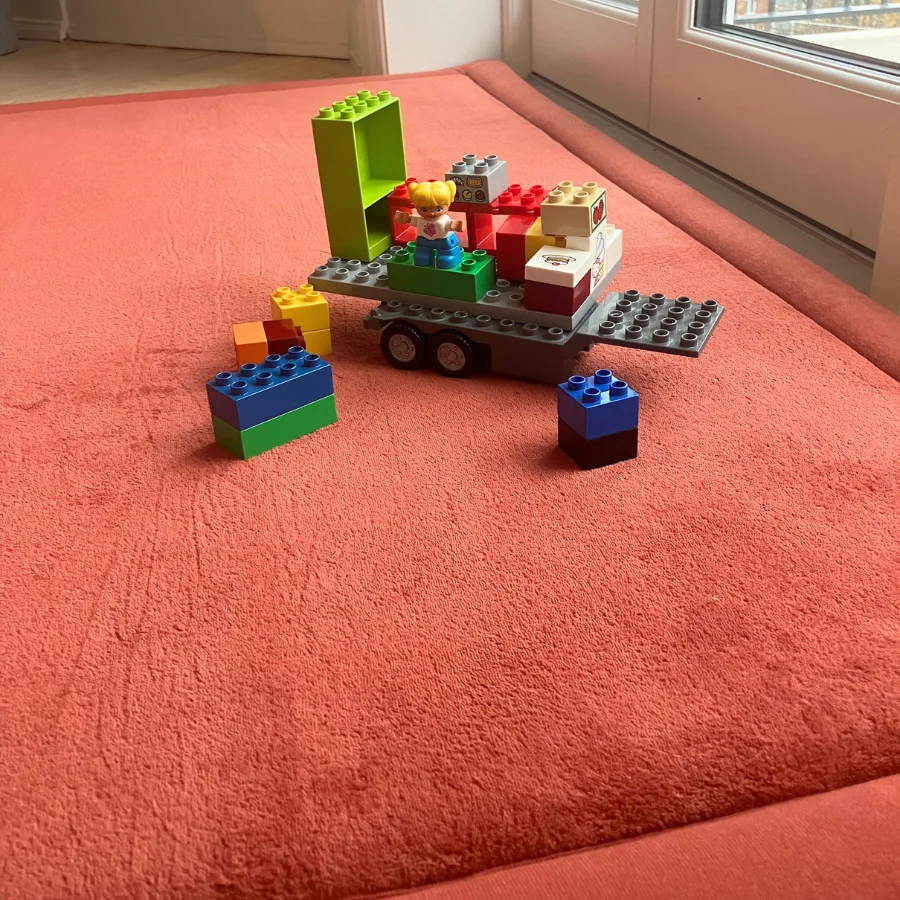 Lille dusty rose babytaeppe