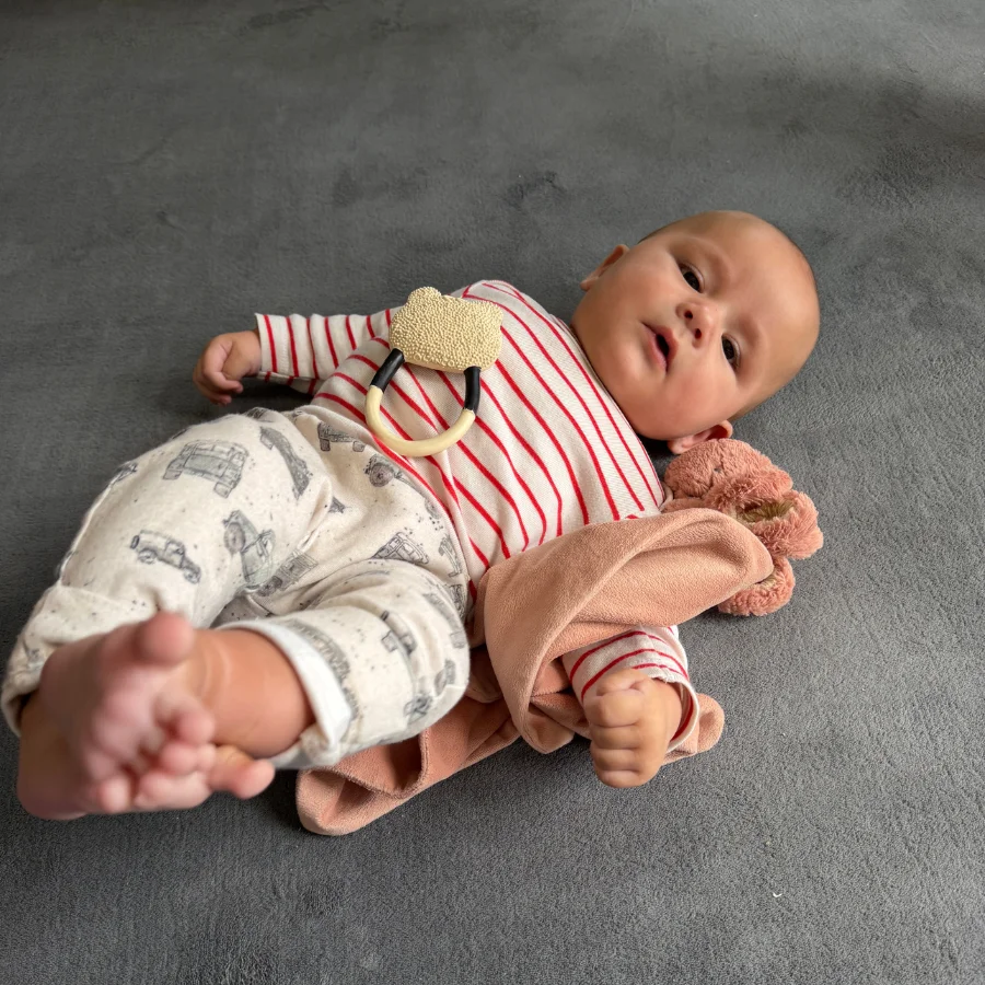 Babytaeppe - Mellem Moerkegraa